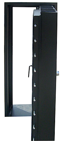 Four point sealing step doors